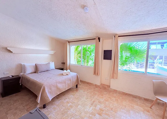 Condohotel Luciana Deluxe Queen Oceanview With Sofabed Playa del Carmen