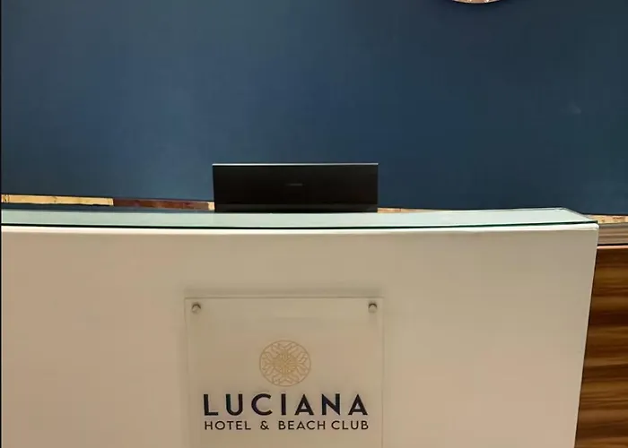 Condohotel Luciana Deluxe Queen Oceanview With Sofabed