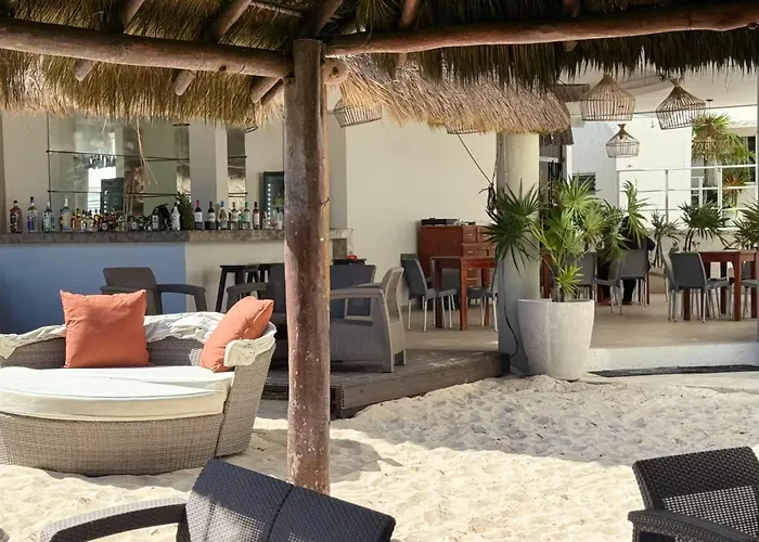 Aparthotel Condohotel Luciana Deluxe Queen Oceanview With Sofabed